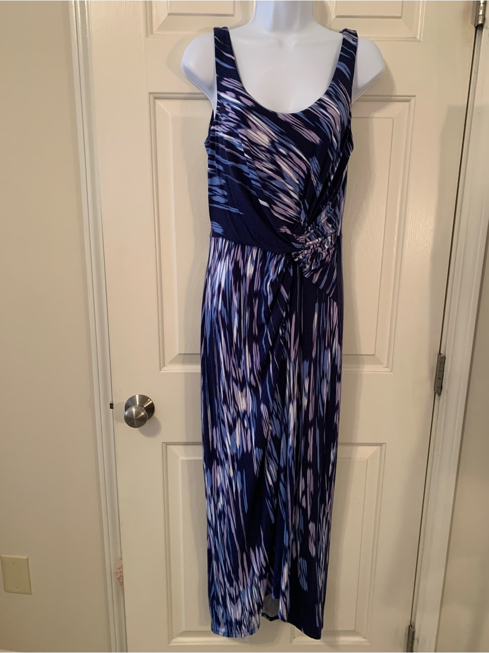 Tommy Bahama Sleeveless Navy & Lavender Patterned Maxi Dress Vacation Style